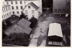 Schwarzweiss-Foto der Bebauung des Instituts für Rechtsmedizin vor Errichtung des Institutsgebäudes